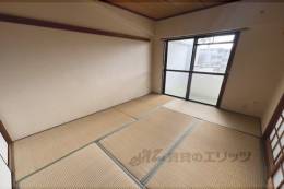 ランプリ築山室内写真2
