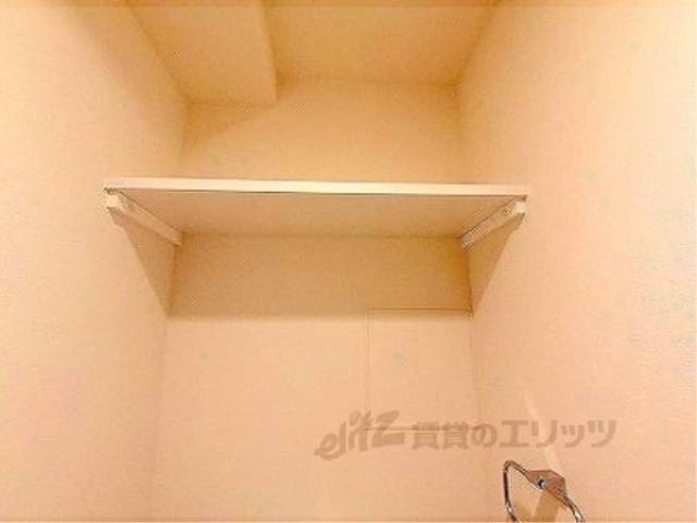 トイレ　トイレ収納