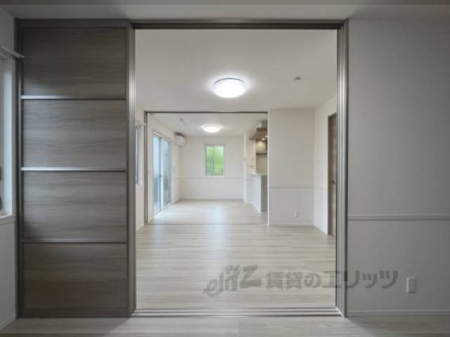 洋室　5.6帖