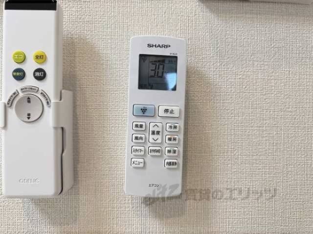 エアコンリモコン