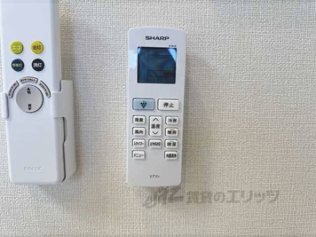 エアコンリモコン