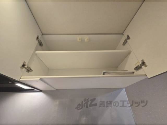 キッチン　上収納