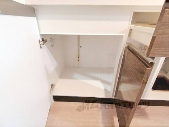 キッチン　キッチン下部収納