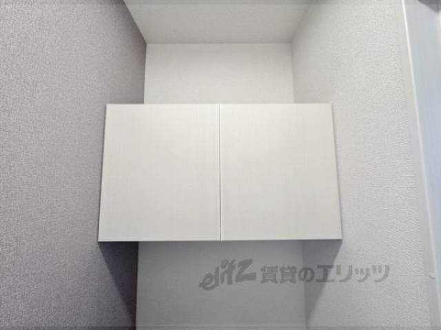 収納　トイレ上