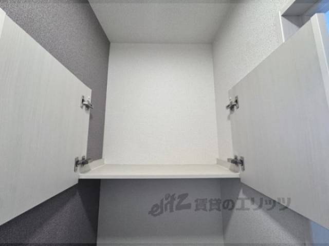収納　トイレ上