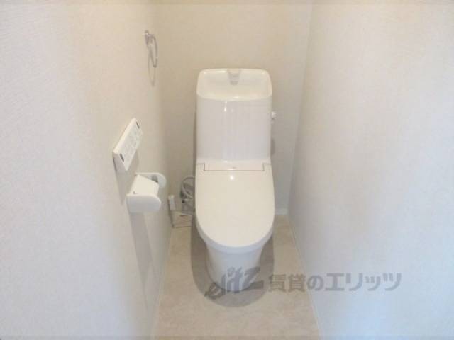 トイレ　下部収納