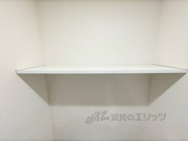 トイレ　棚