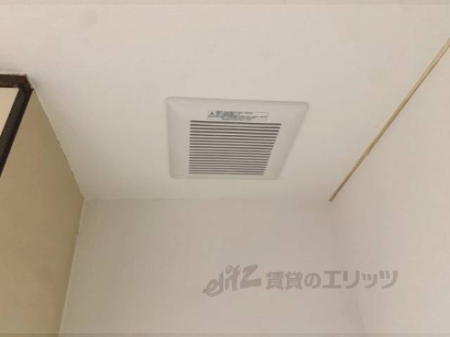 キッチン　換気扇