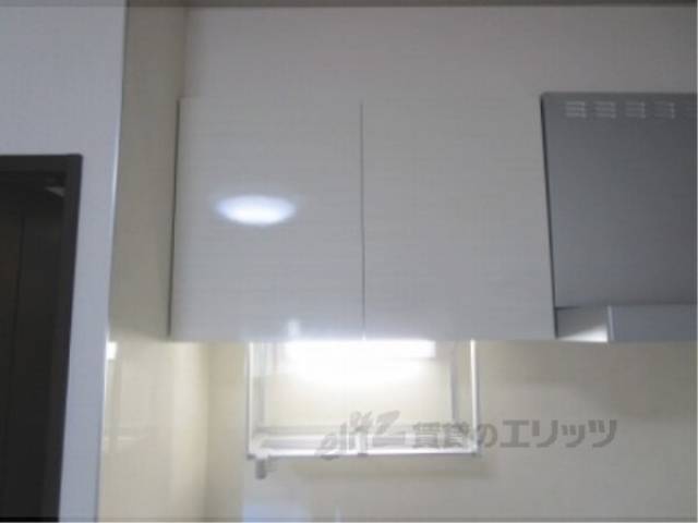 キッチン　上部収納
