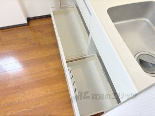 キッチン　下部収納