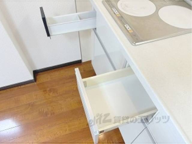 キッチン　下部収納