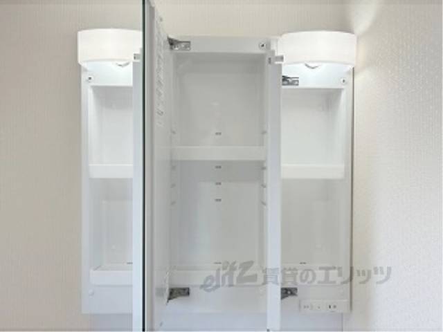 洗面所　収納