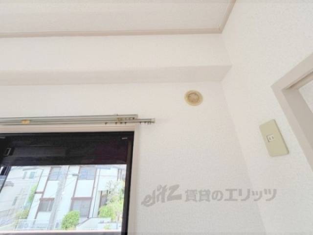 エアコン　設置場所