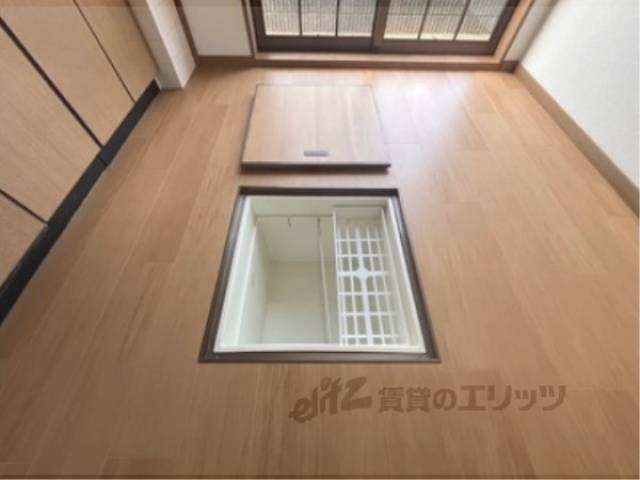 床下収納