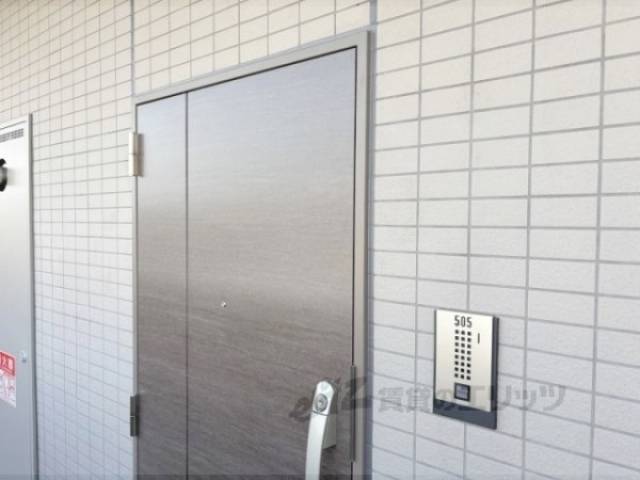 玄関　インターホン