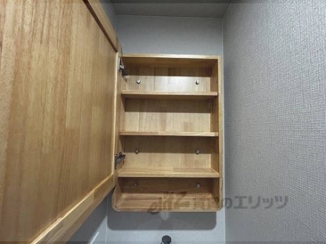 洗面所　洗面台収納