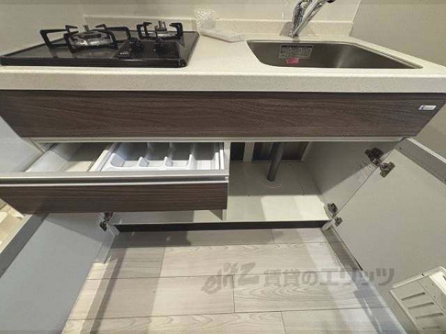 キッチン　キッチン下部収納