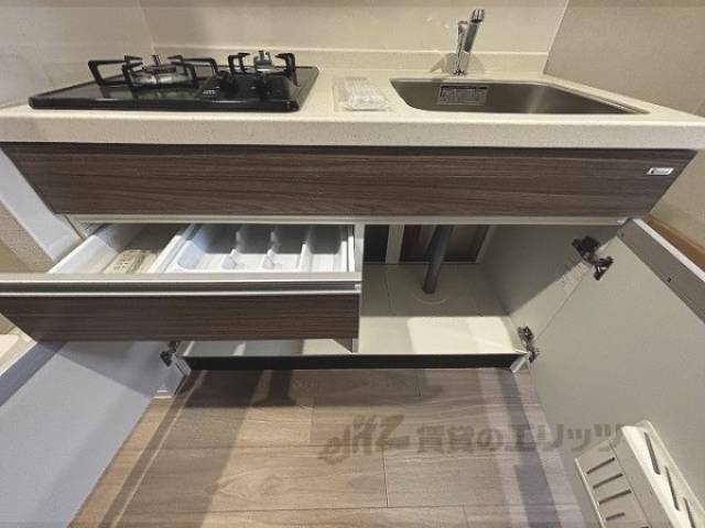 キッチン　キッチン下部収納