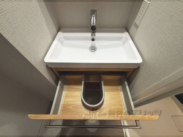 洗面所　洗面所収納