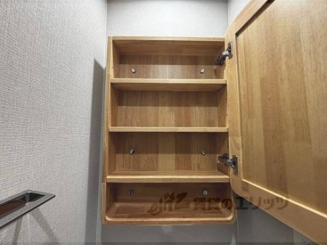 洗面所　洗面台収納