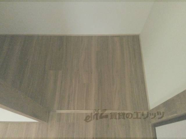 収納　階段下収納