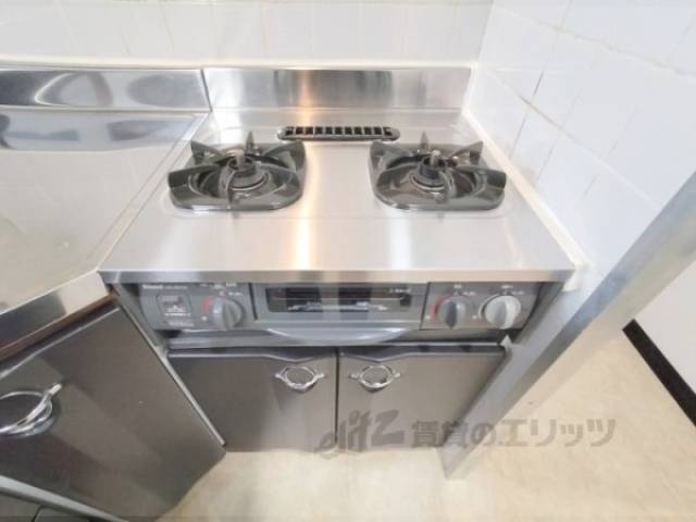 キッチン　コンロ