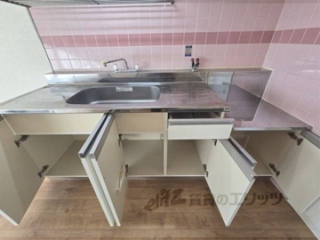 キッチン　収納