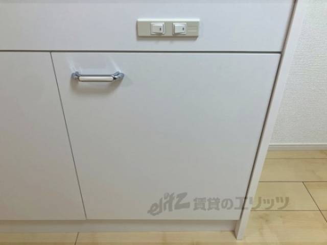 キッチン　下部収納