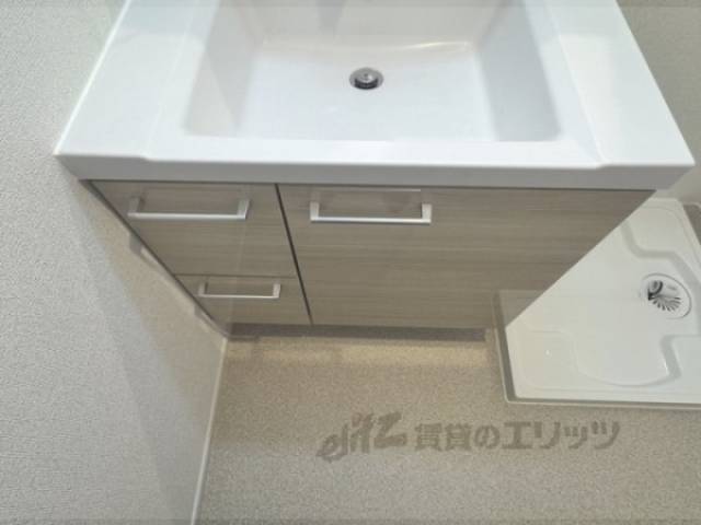 収納　洗面台下