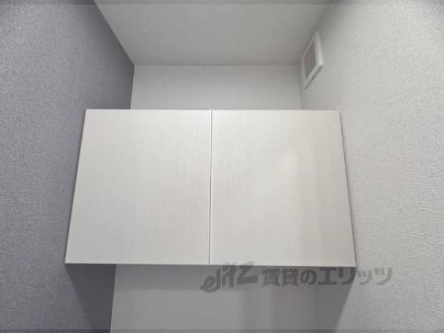 収納　トイレ上