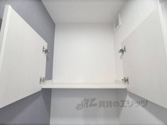 収納　トイレ上