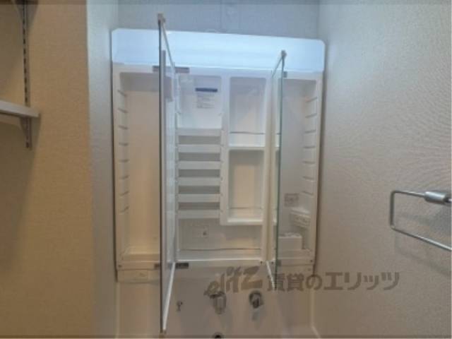 洗面所　収納上部