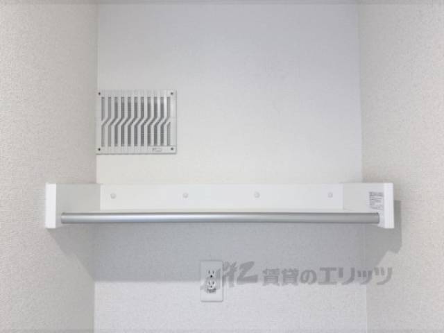 収納　洗濯機置き場上