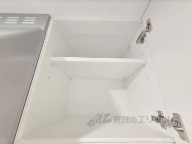 キッチン　上部収納