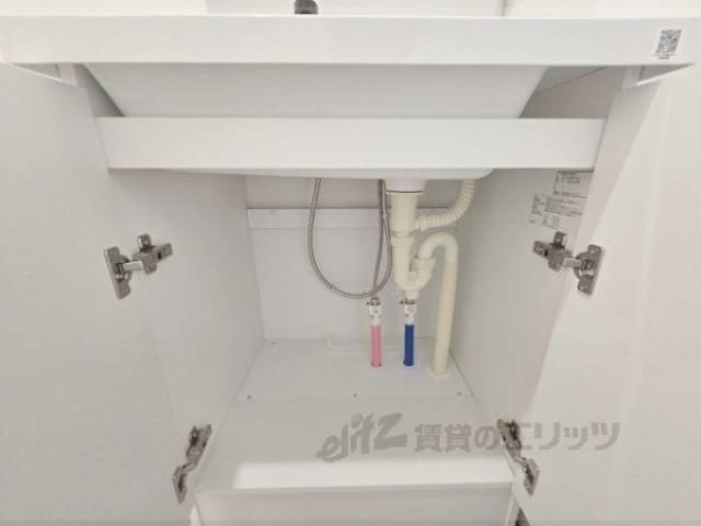 洗面所　下部収納