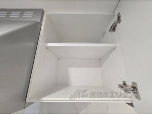 キッチン　上部収納