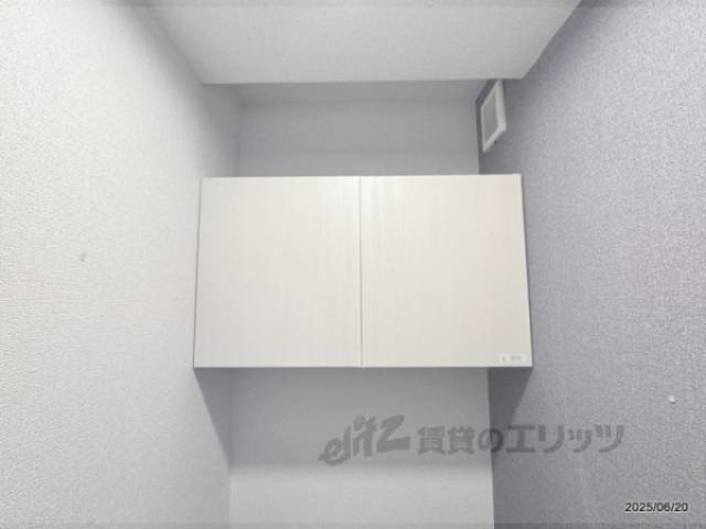収納　トイレ上