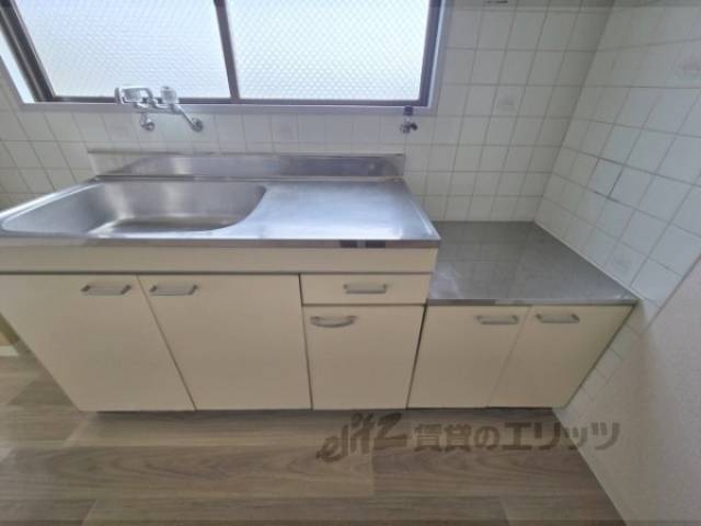 キッチン　下収納