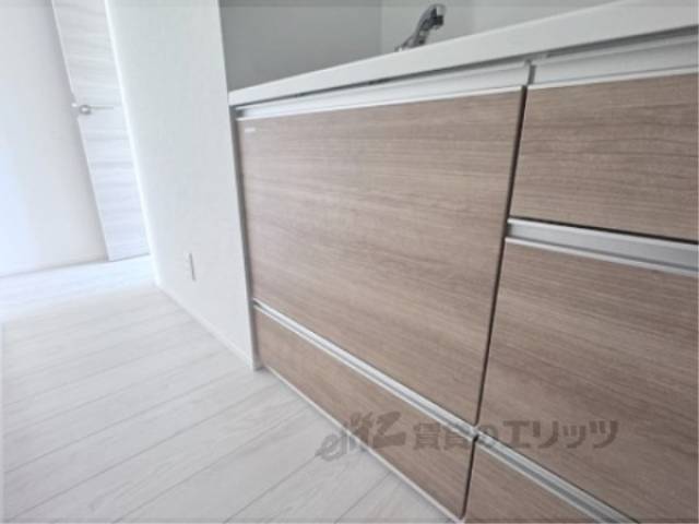 収納　キッチン下