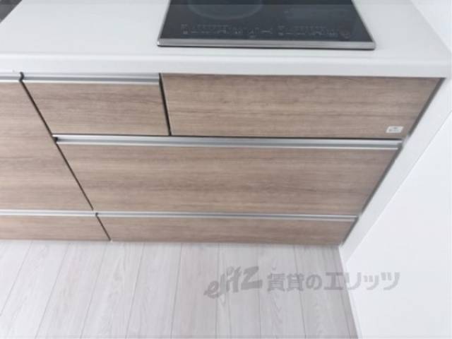 収納　キッチン下