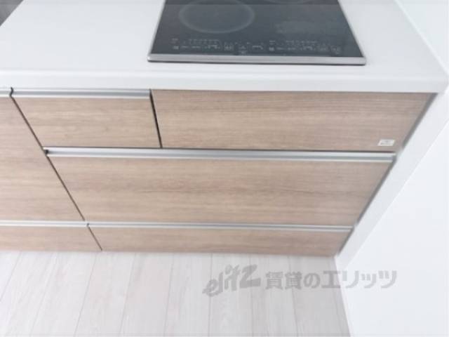 収納　キッチン下