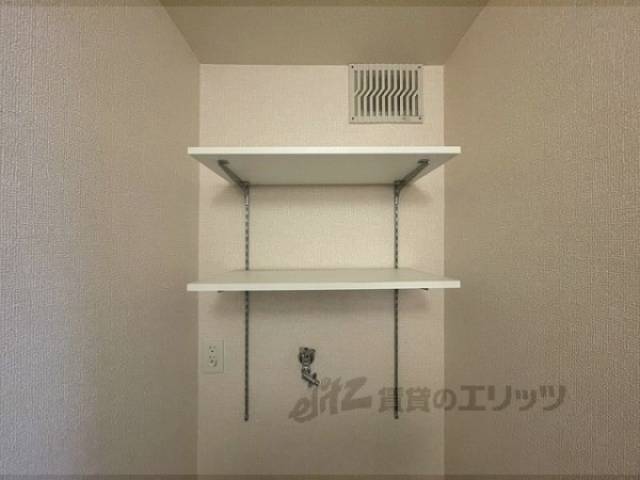 洗濯機置場　棚