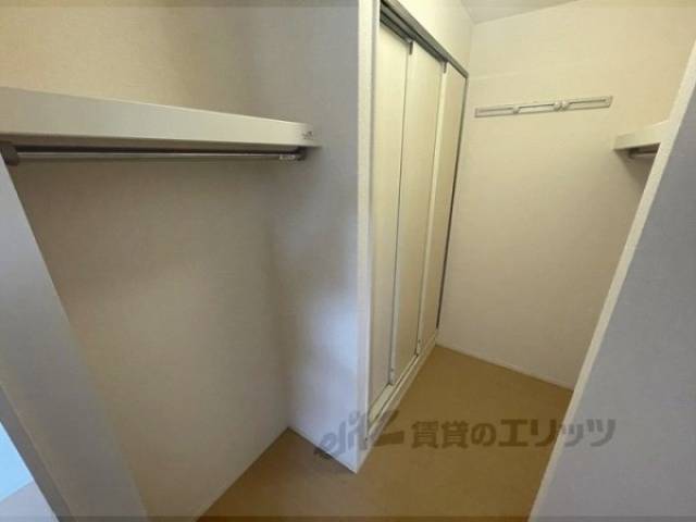 収納　ウォークインクローゼット