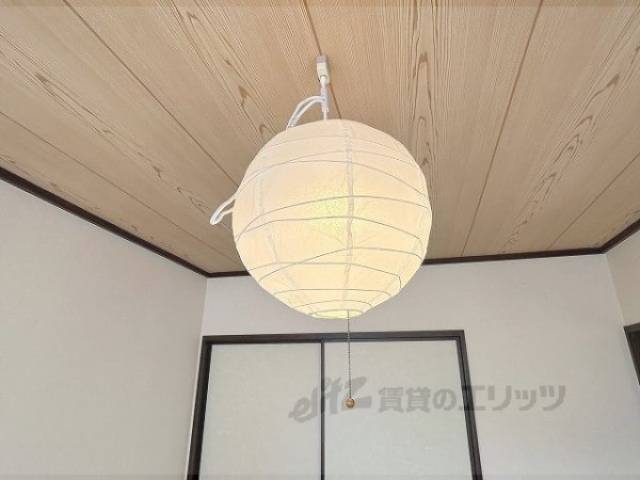 和室　照明