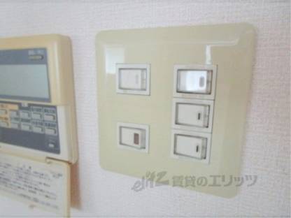 居室　電気スイッチ