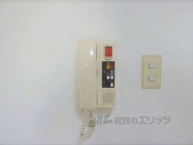 インターホン