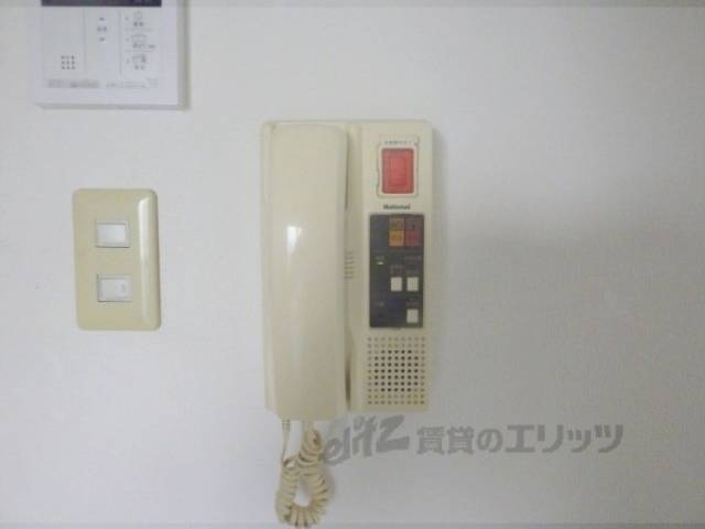インターホン