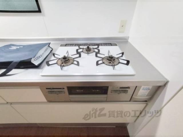 キッチン　コンロ