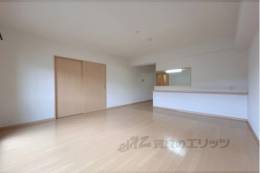 ＣｏｚｙｃｏｕｒｔＧｕｎｅｉ室内写真1