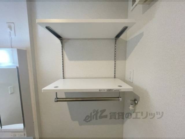 洗濯機置場　棚
